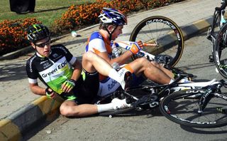 Langeveld comes to grief at the 2012 Tour of Oman