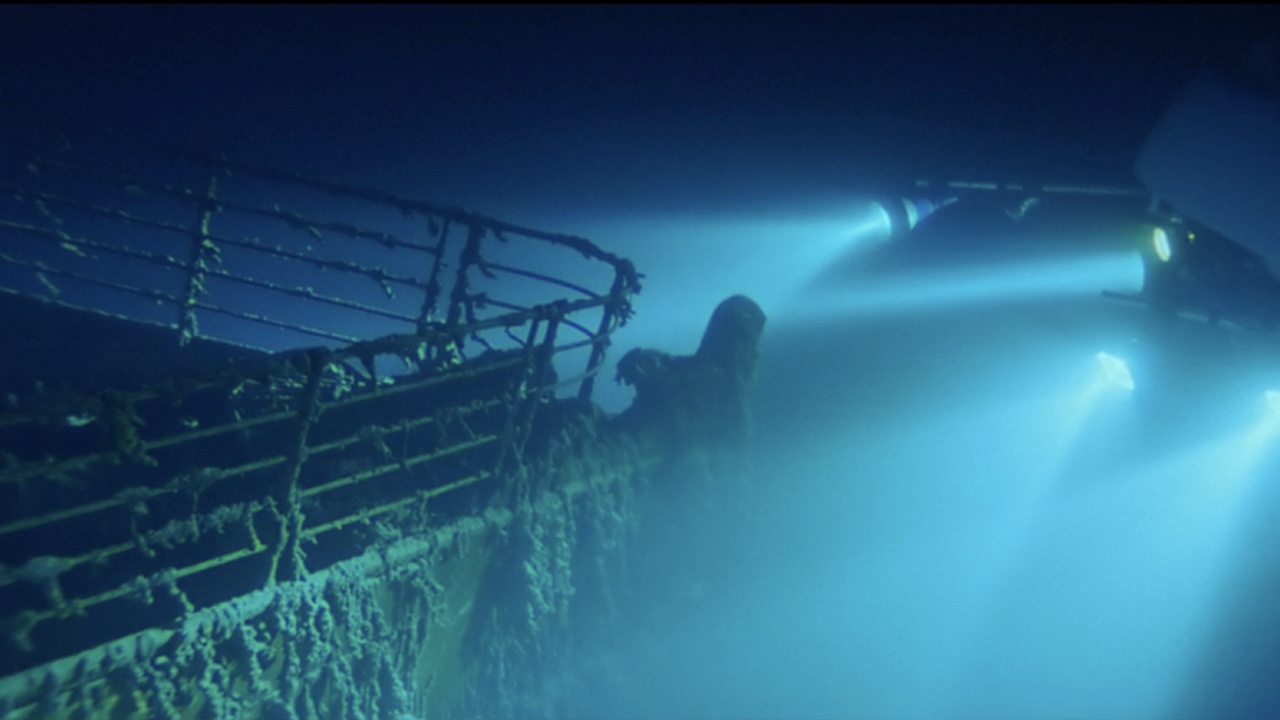 The bow of the ship under water in Titanic