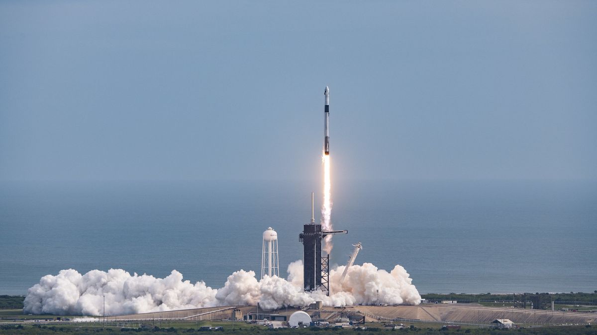 These photos of SpaceX's Crew Dragon abort launch are just stunning | Space