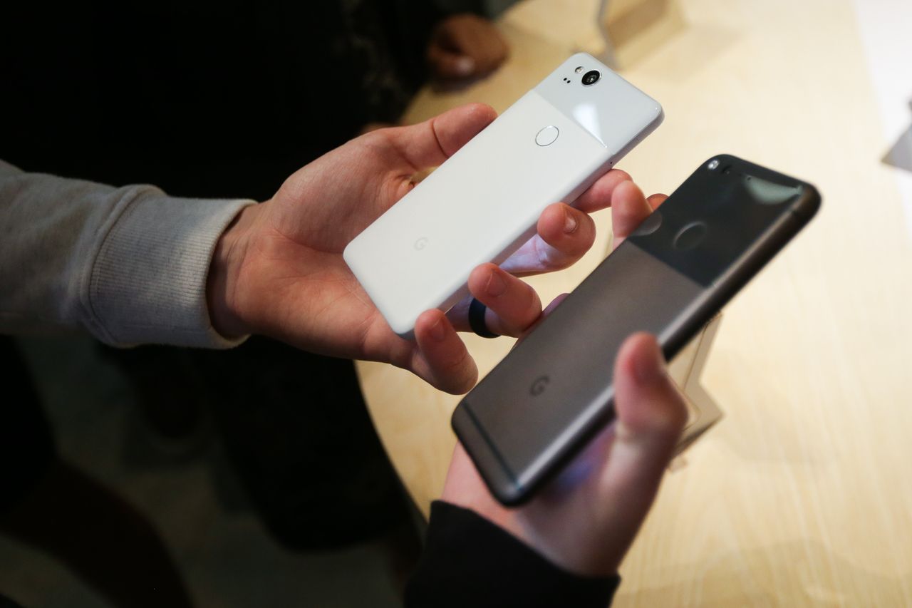 New Pixel 2 phones