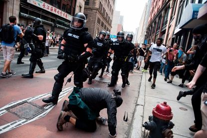 Boston counter-protesters and police