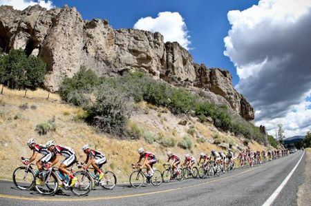 Jamis-Sutter Home starts to get to the front.