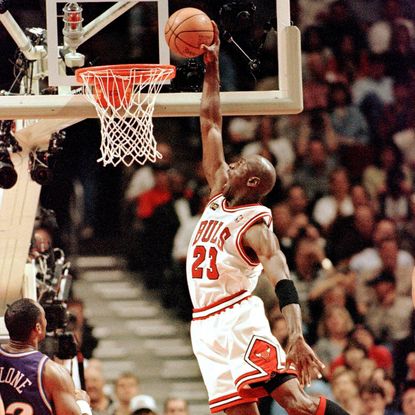 michael jordan dunking