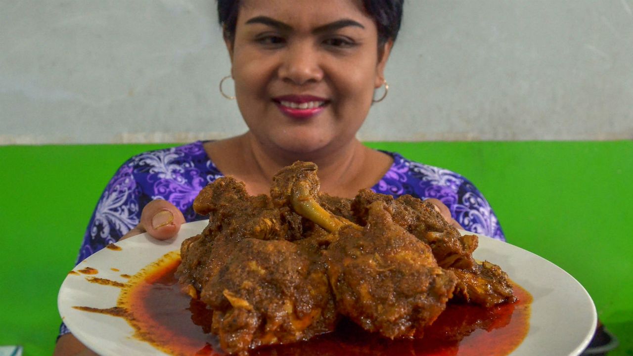 chicken_rendang_malaysian.jpg