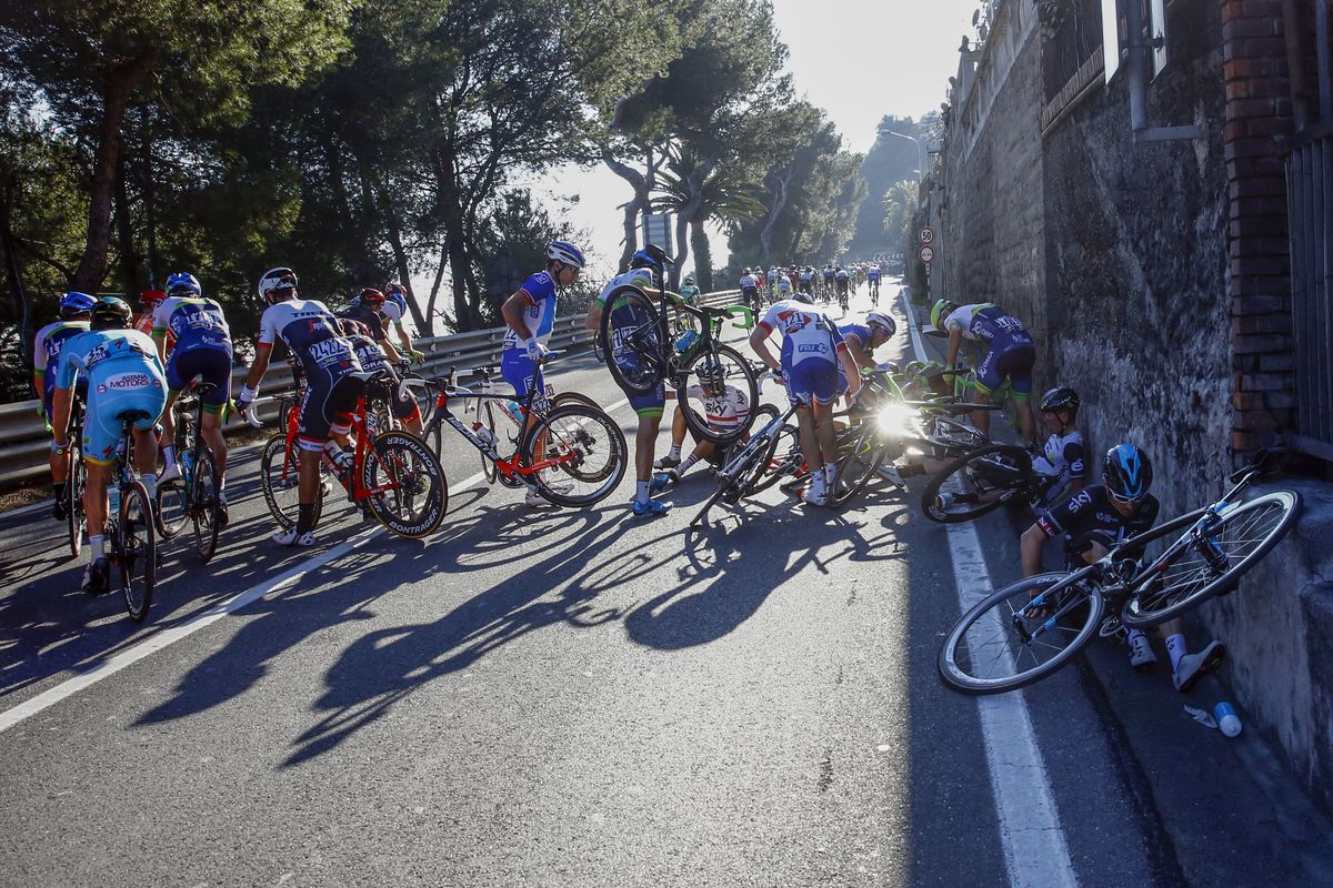 FDJ stops for Arnaud Demare