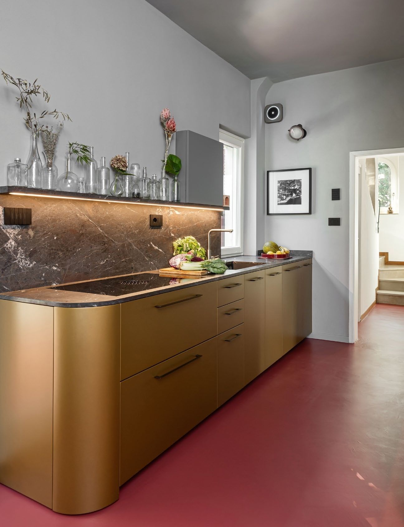 LES12.kitchentrend3.1_cesar_maxima_2_2_50s_italian_lake_house_3_credit_tommaso_giunghi_architetti