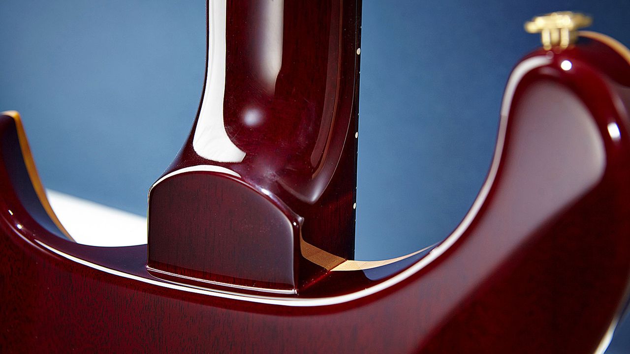 The sloping shouldered C-shape neck feels perfect in the hand