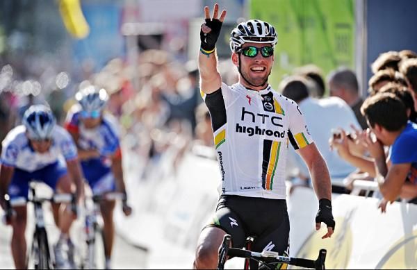 Video: Cavendish takes third Scheldeprijs ahead of crash | Cyclingnews