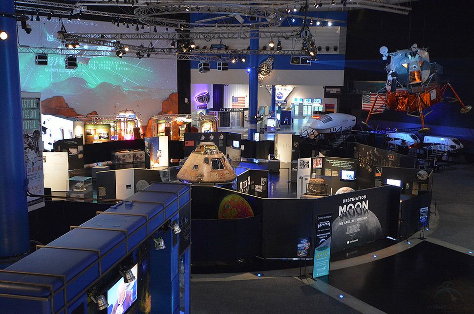 Apollo 11 Spacecraft Traveling Exhibit Lands at Space Center Houston ...