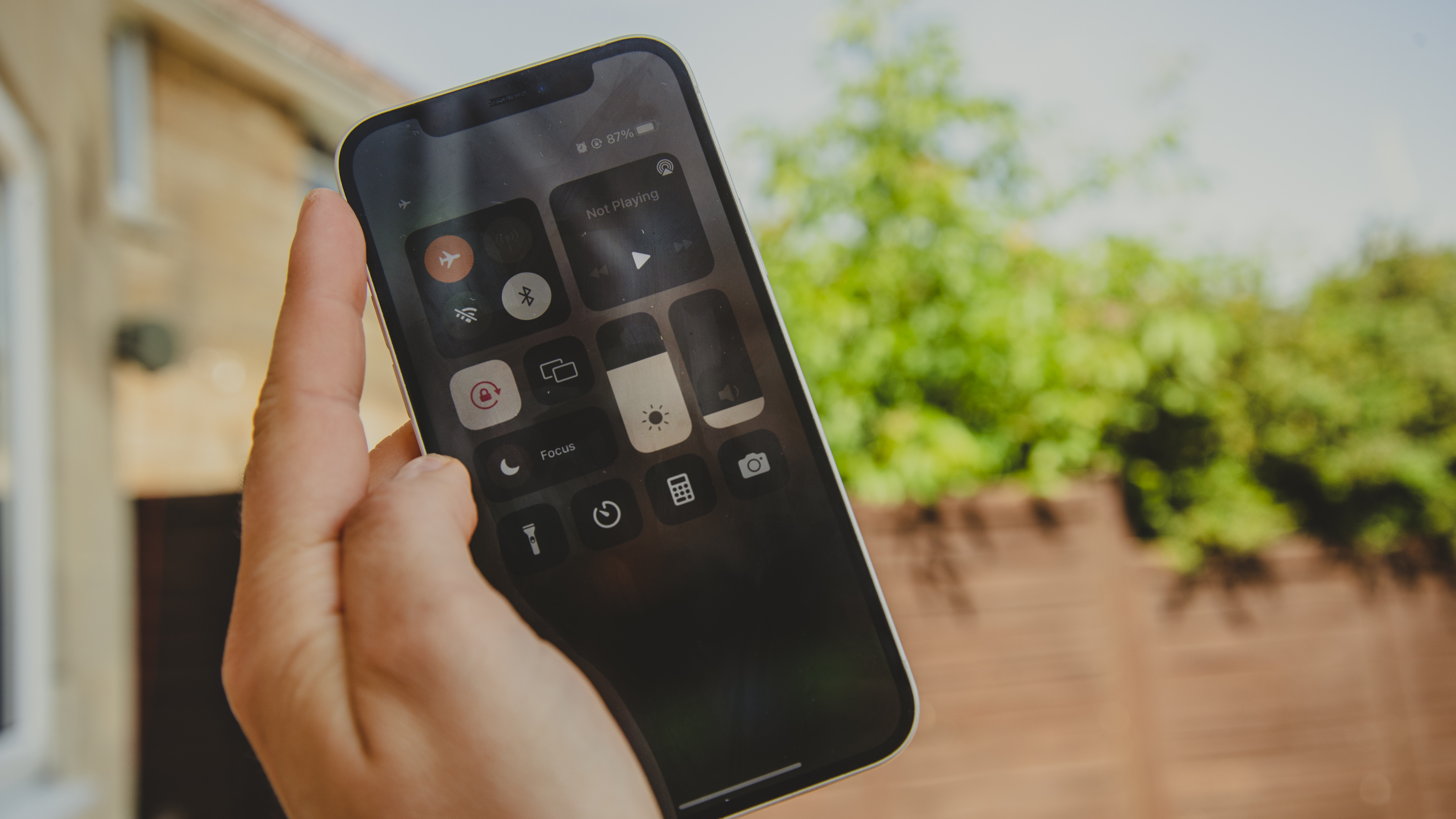 iPhone in heat