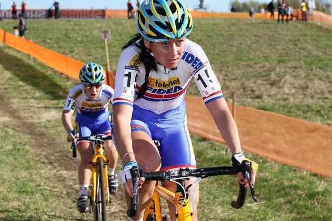 British champion Nikki Harris (Young Telenet-Fidea) leads teammate Pavla Havlikova in their pursuit of race leader Katie Compton