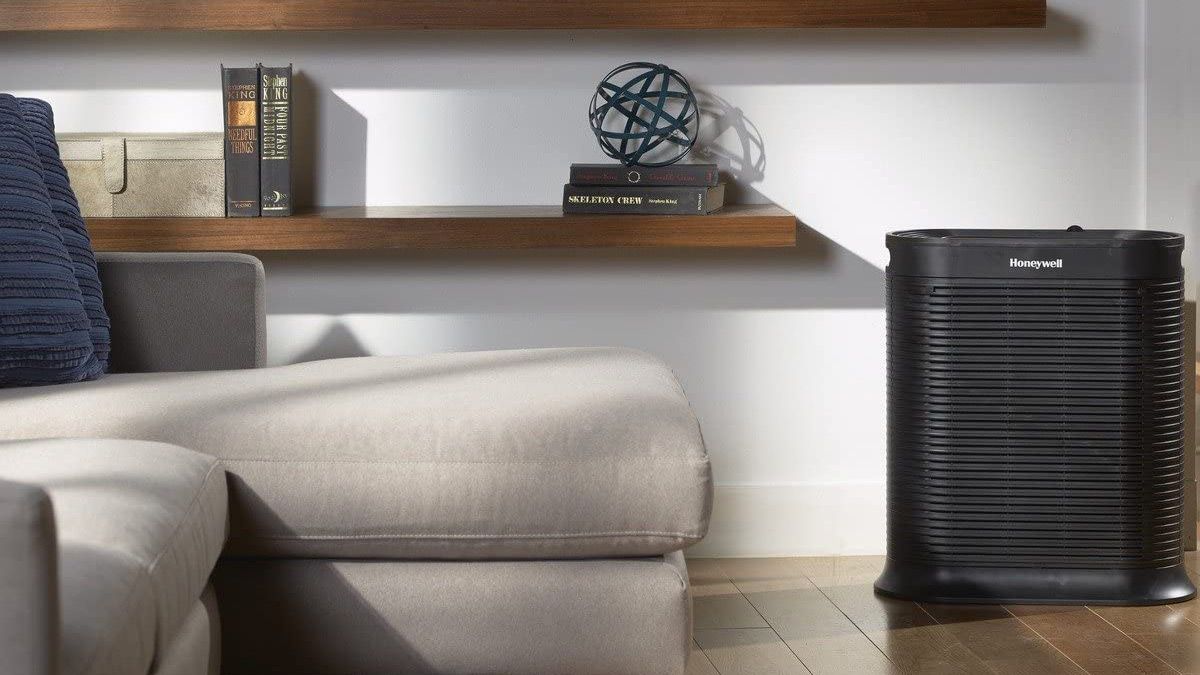 Honeywell HPA300 True HEPA Air Purifier in living room