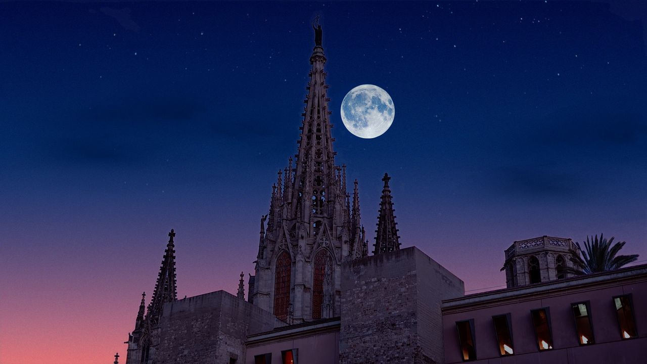 Images of the Catedral de Barcelona, shot on the Xiaomi 14 and edited using the on-device AI photo editor