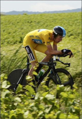 Bradley Wiggins at full speed in the Dauphine
