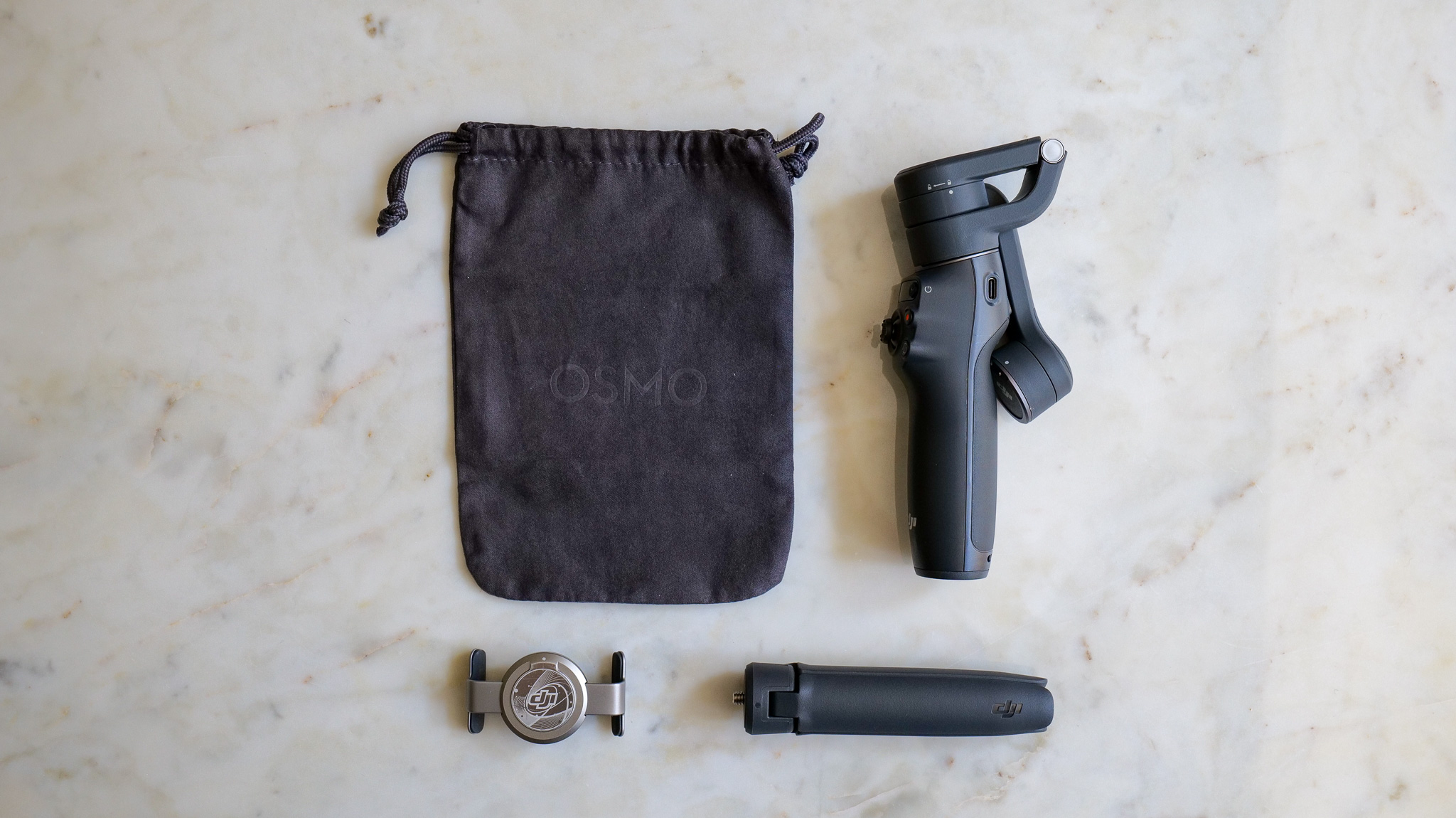 Scope of delivery of the DJI Osmo Mobile 6