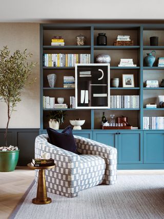 Wall shelving in a living room by Albion Nord