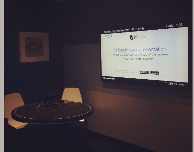 Crestron Demos AirMedia for Huddle Room Content Sharing