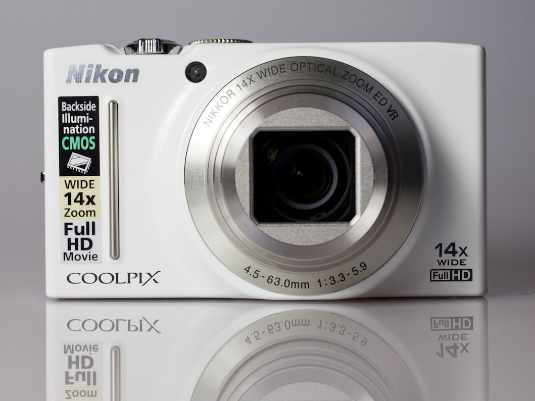 nikon s8200