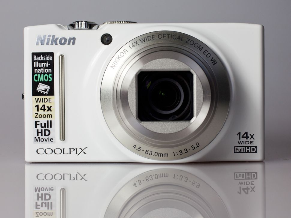 Nikon COOLPIX S8200