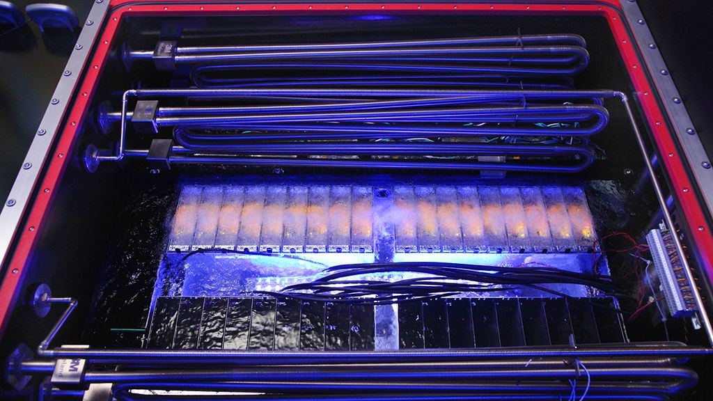 Intel gives immersive liquid cooling a whirl TechRadar