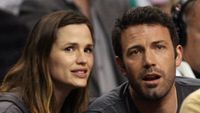 Jennifer Garner and Ben Affleck in 2009 at a basketball game 