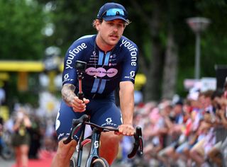 Sam Welsford (dsm-firmenich) at the start of the 2023 Tour de France, the Australian rider's first Grand Tour