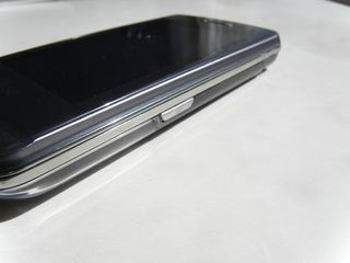 The lg gd900 crystal side