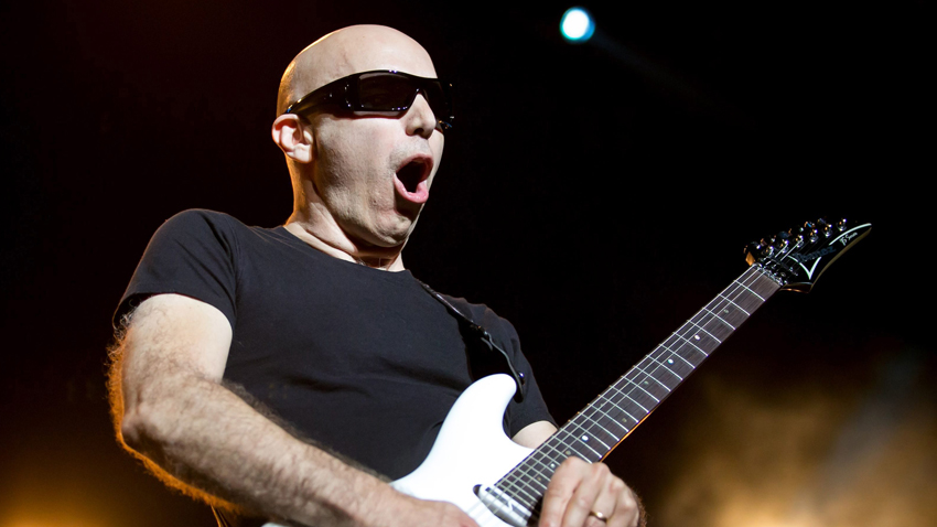 Satriani&#039;s new solo work, Unstoppable Momentum, will be followed by a world tour