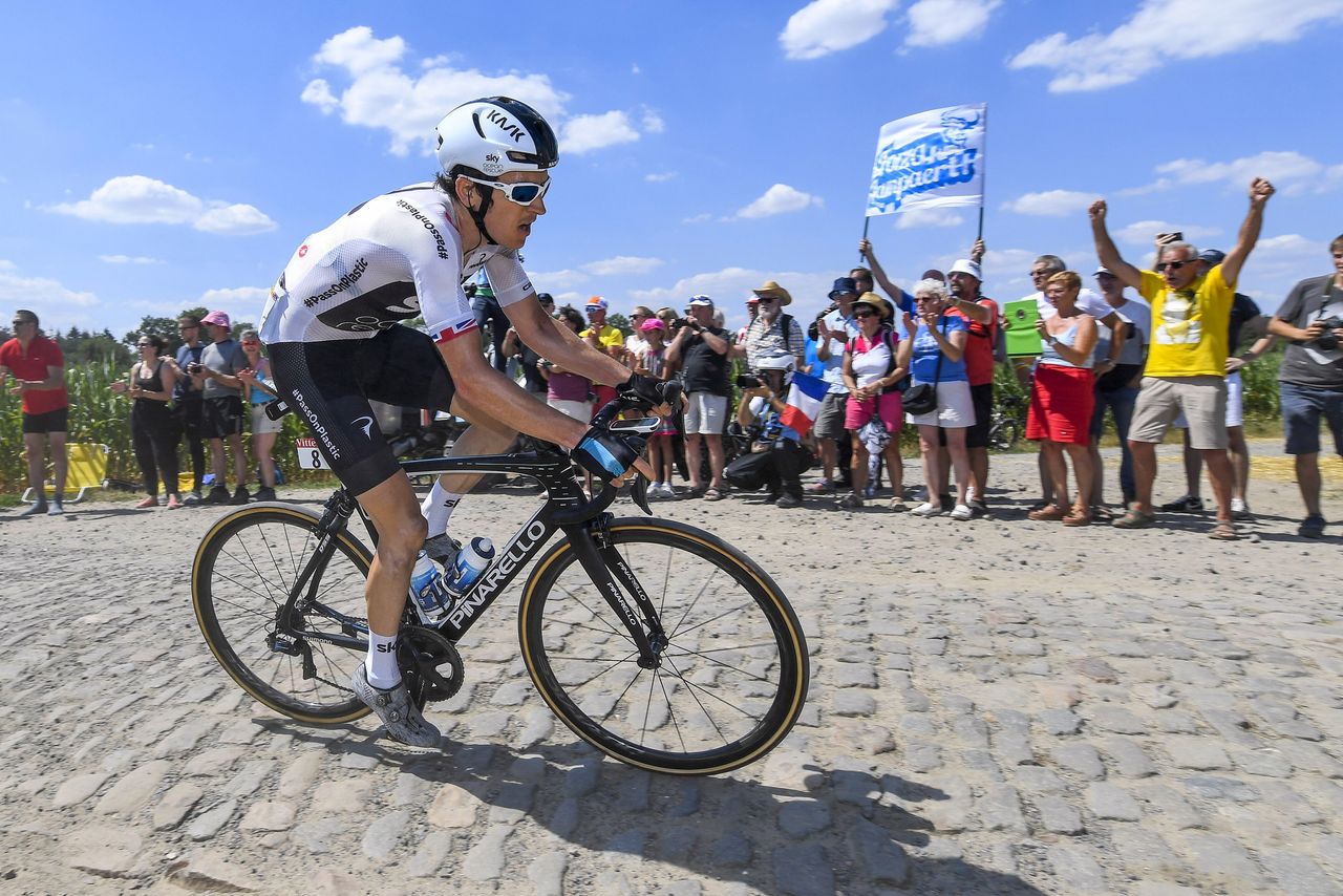 Geraint Thomas at home on the pav&eacute;