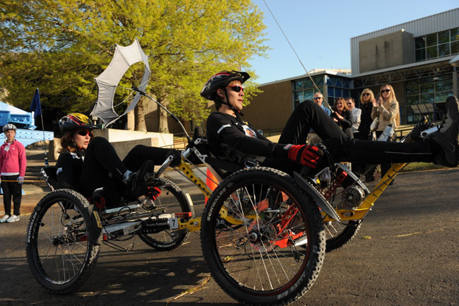 Mock Moon Buggies From Germany, Puerto Rico Win NASA Race