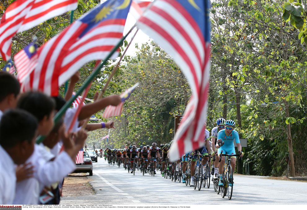 The crowds turn out for the Tour de Langkawi