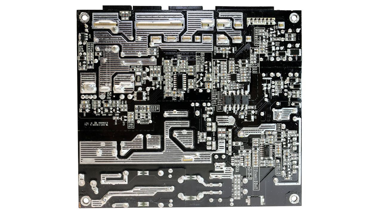 Gigabyte UD750GM