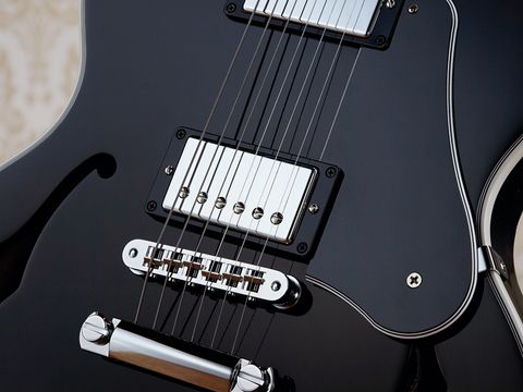 The Midtown Custom features Gibson's Nashville bridge: quite different from the ABR-1.