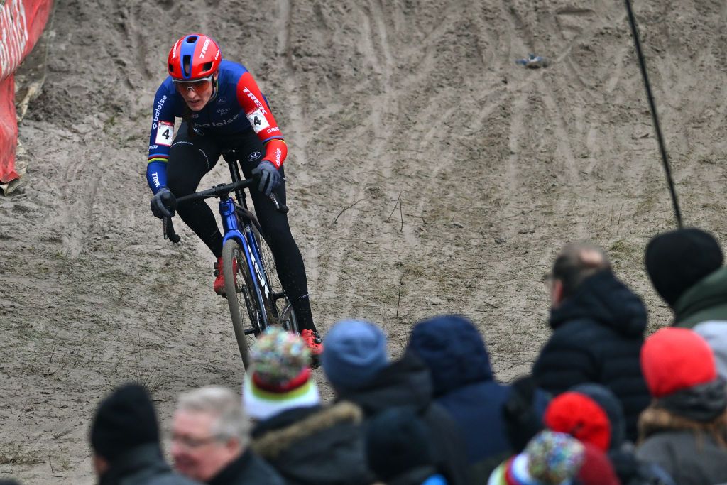 Zonhoven 2024: Lucinda Brand prior to crashing out of the race