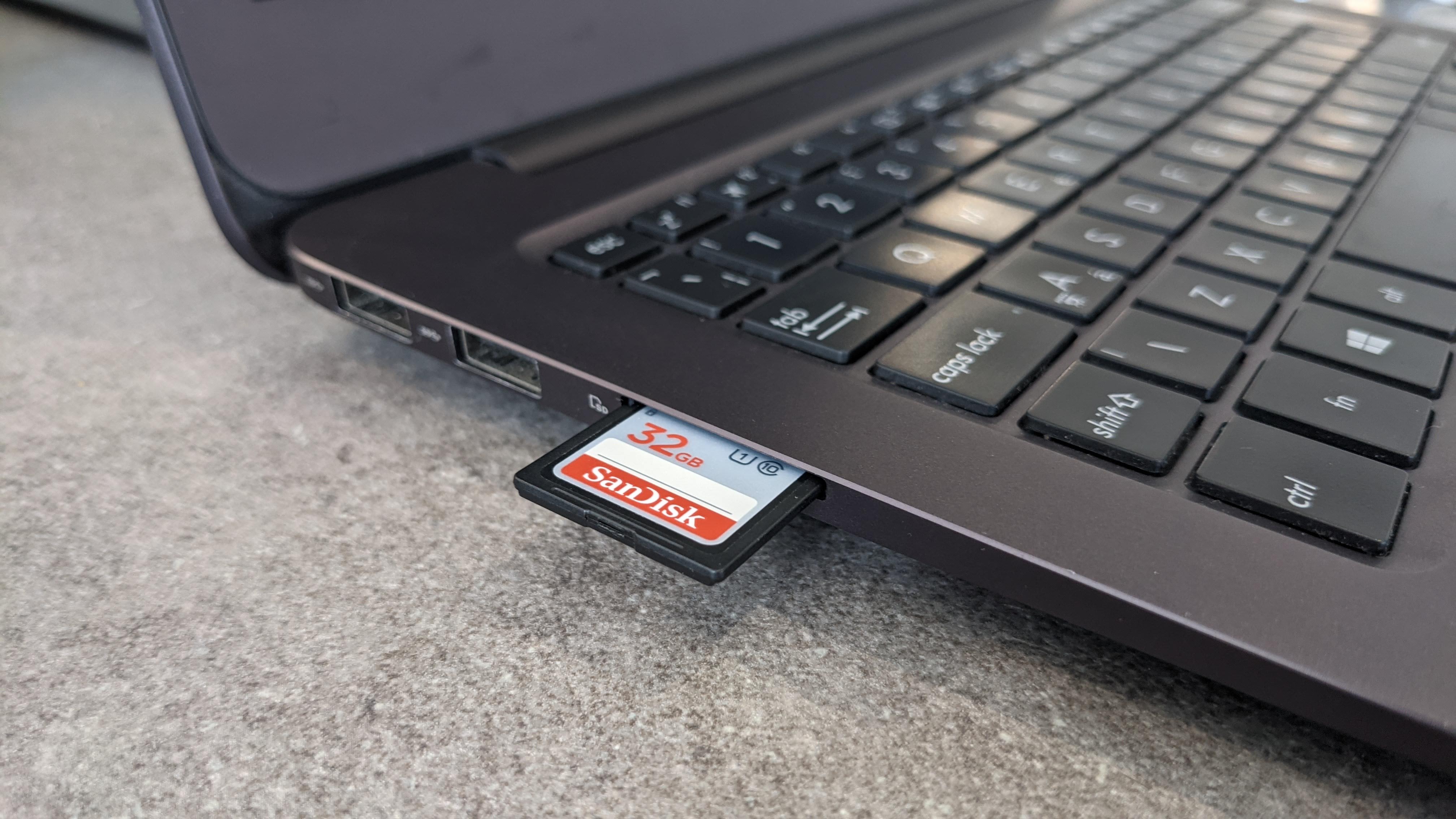 How to format an SD card on Windows