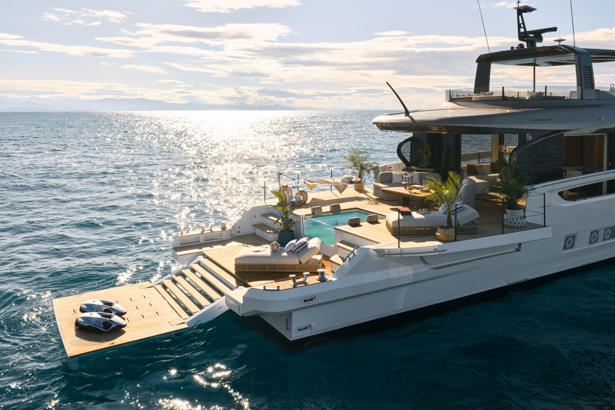 The rear deck on Seadeck 9