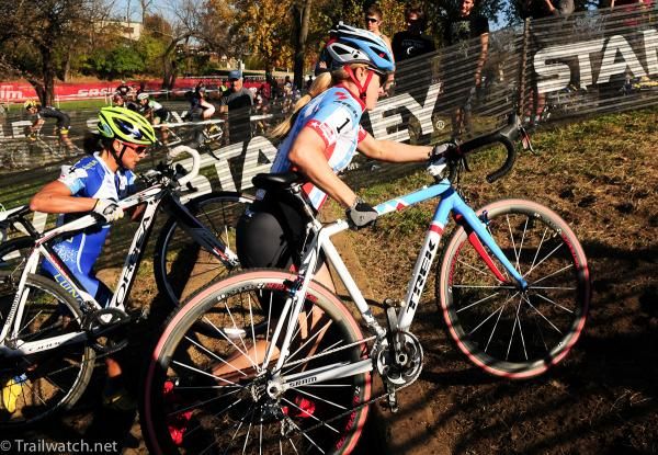 Katie Compton (Trek Cyclocross Collective) leading Nash on lap one