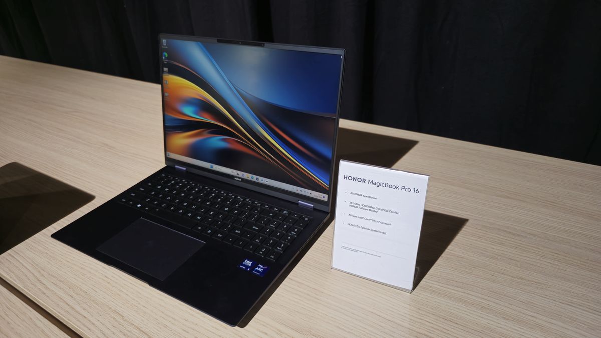 Honor 200 series event in Paris