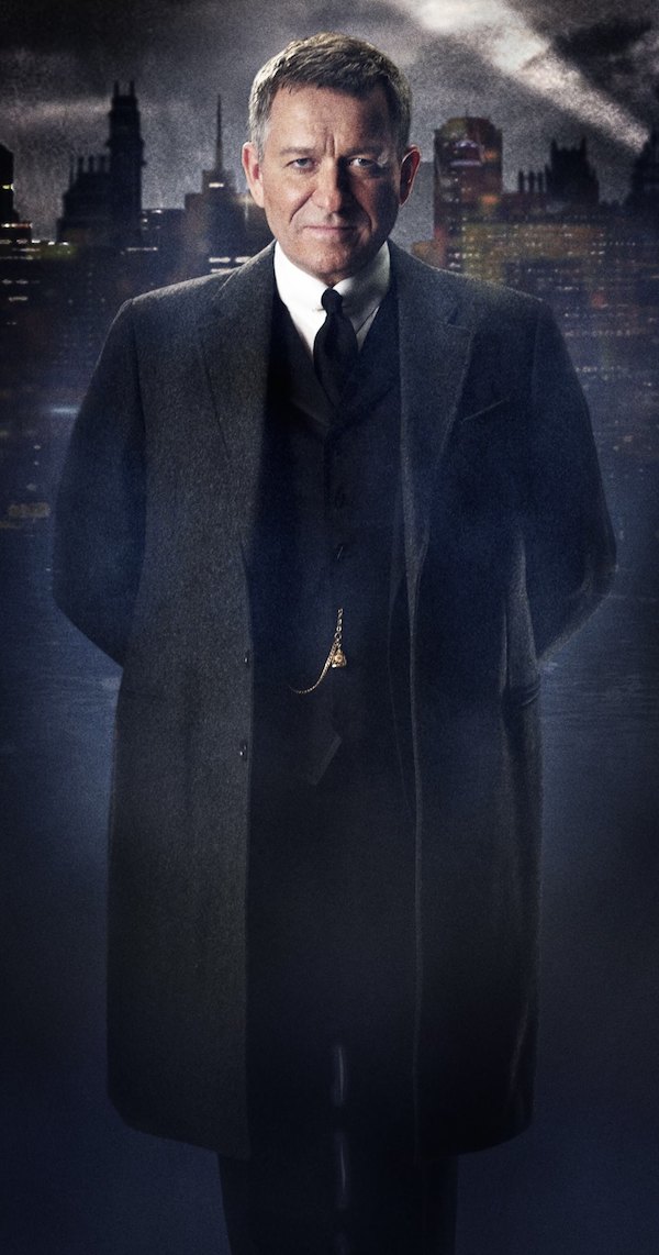 NYCC: Pennyworth S2 opens with Thomas Wayne engaged to someone that isn't  Martha | SYFY WIRE