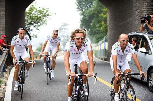 Paolo Bettini leads the Italians