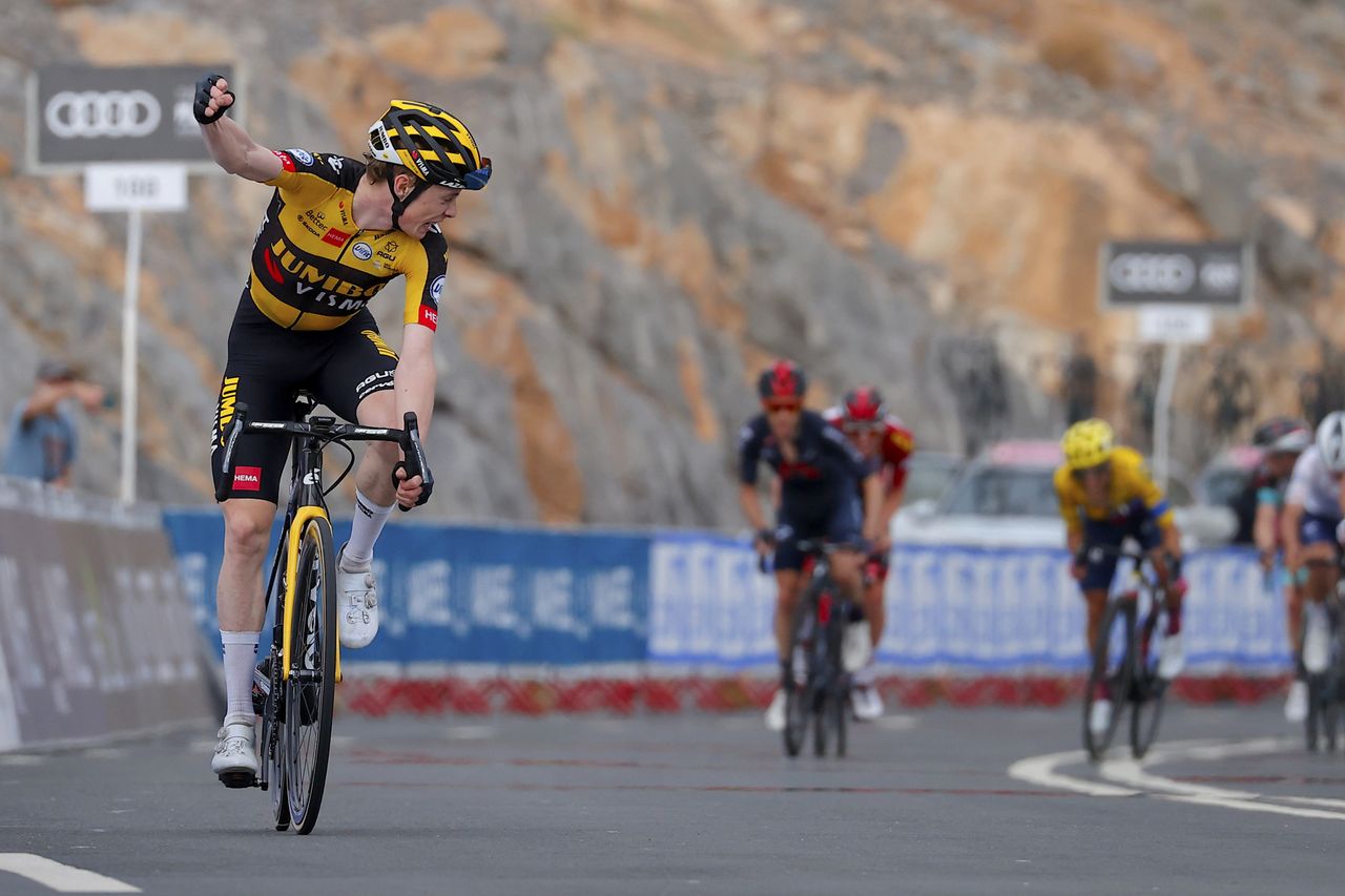 Jonas Vingegaard (Jumbo-Visma) checks his winning margin