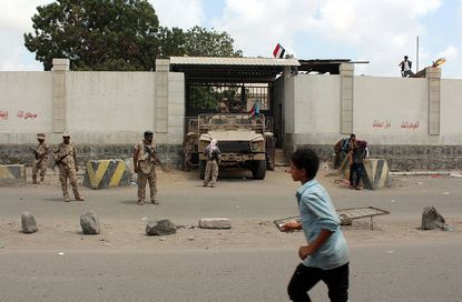 Loyalist forces outside Aden Central Prison.