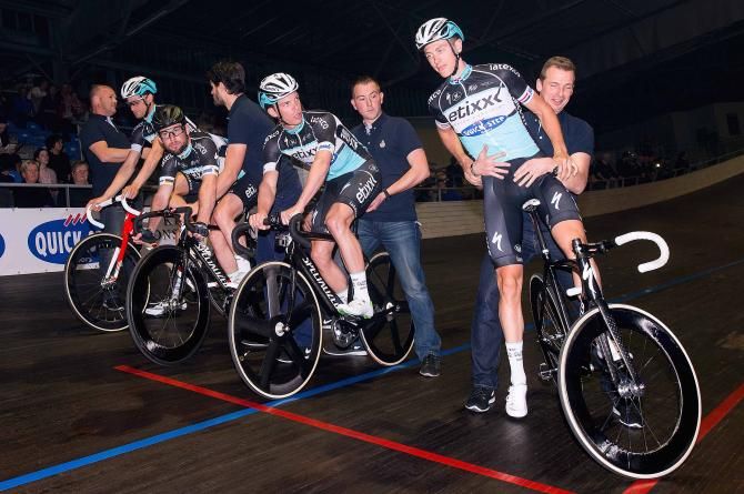 It nearly goes pear-shaped for Niki Terpstra