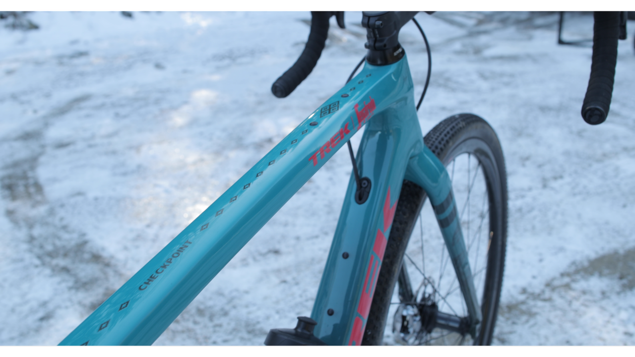 Riejnen's frameset features artwork from his home region in Washingtion