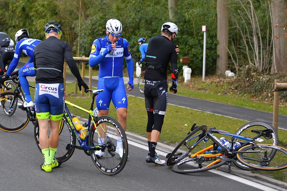 Fabio Jakobsen (Quick-Step Floors) needs service after a crash