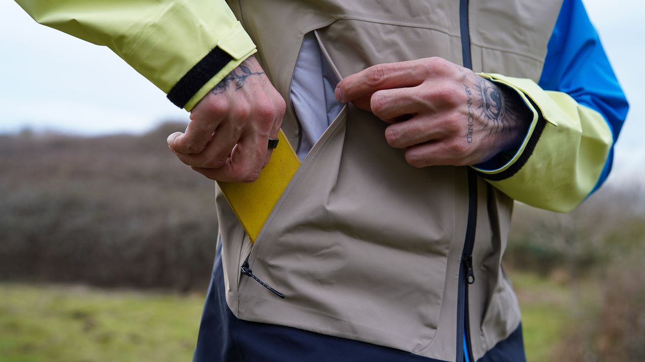Peak Performance Vislight Gore-Tex C-Knit 3L Shell Jacket review