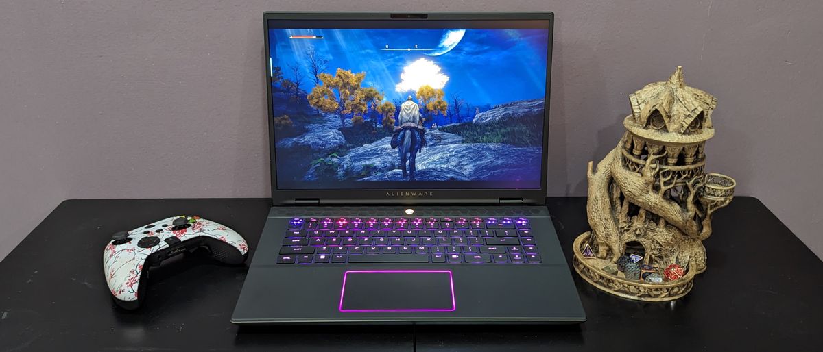 Alienware m16 R2