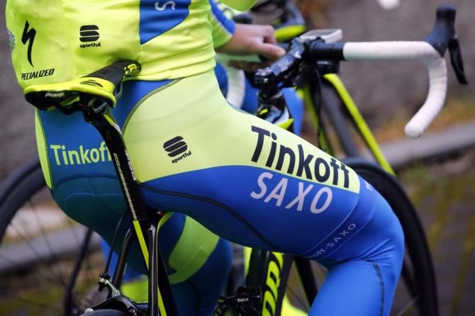 The bright yellow and blue Tinkoff-Saxo kit