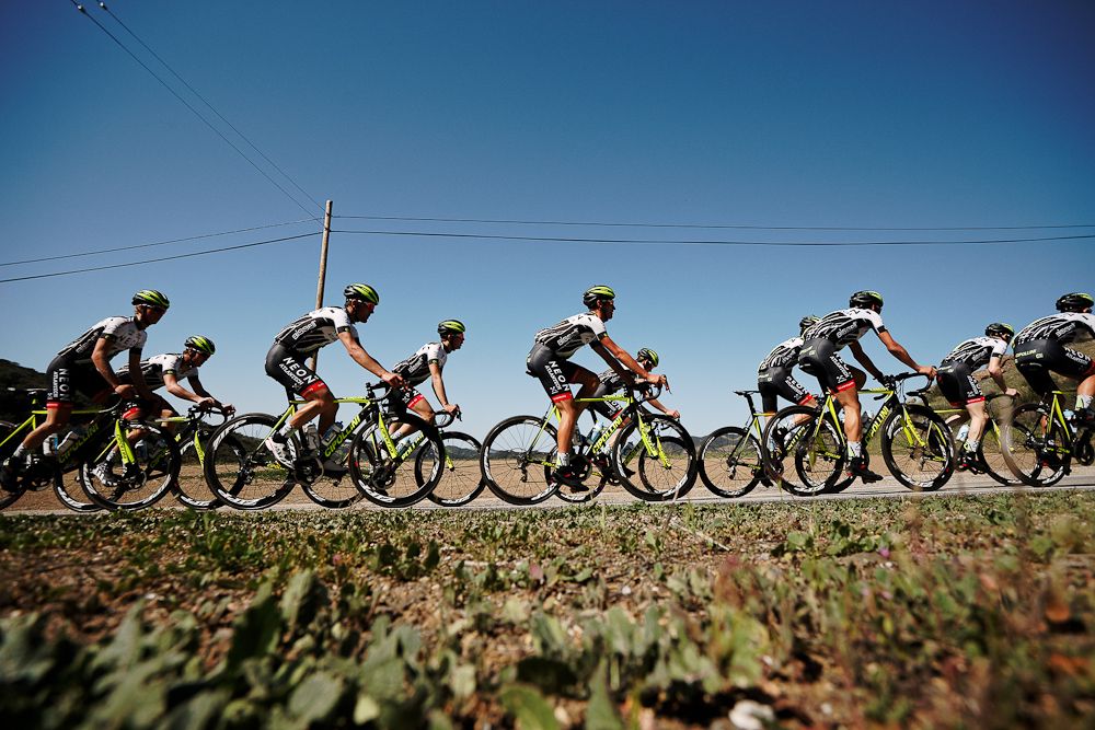 Axeon Cycling Team.
