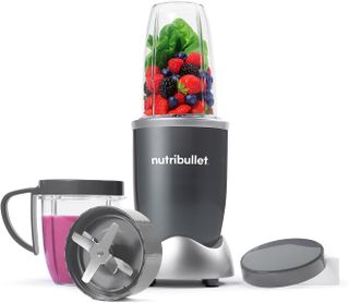 Nutribullet Blender 600 Series - Powerful 20,000 Rpm Extractor Blends Frozen Fruit, Nuts 
Ice - 7 Piece Kit Includes 1x Tall Cup, 1x Short Cup, 1x Handled Ring 
1x Sealable Lid - Ideal for Smoothies